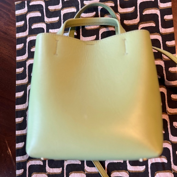 𝙱𝙸𝙼𝙱𝙰 𝚈 𝙻𝙾𝙻𝙰 Leather Chihuahua Bag in Apple Green - Picture 11 of 13